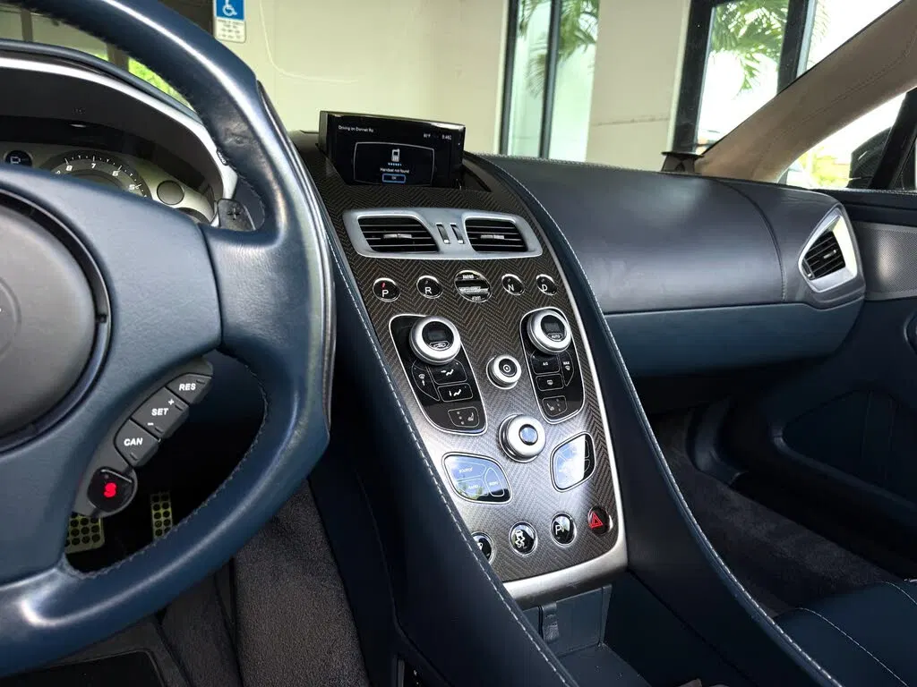 2014 Aston Martin Vanquish Volante Convertible RWD