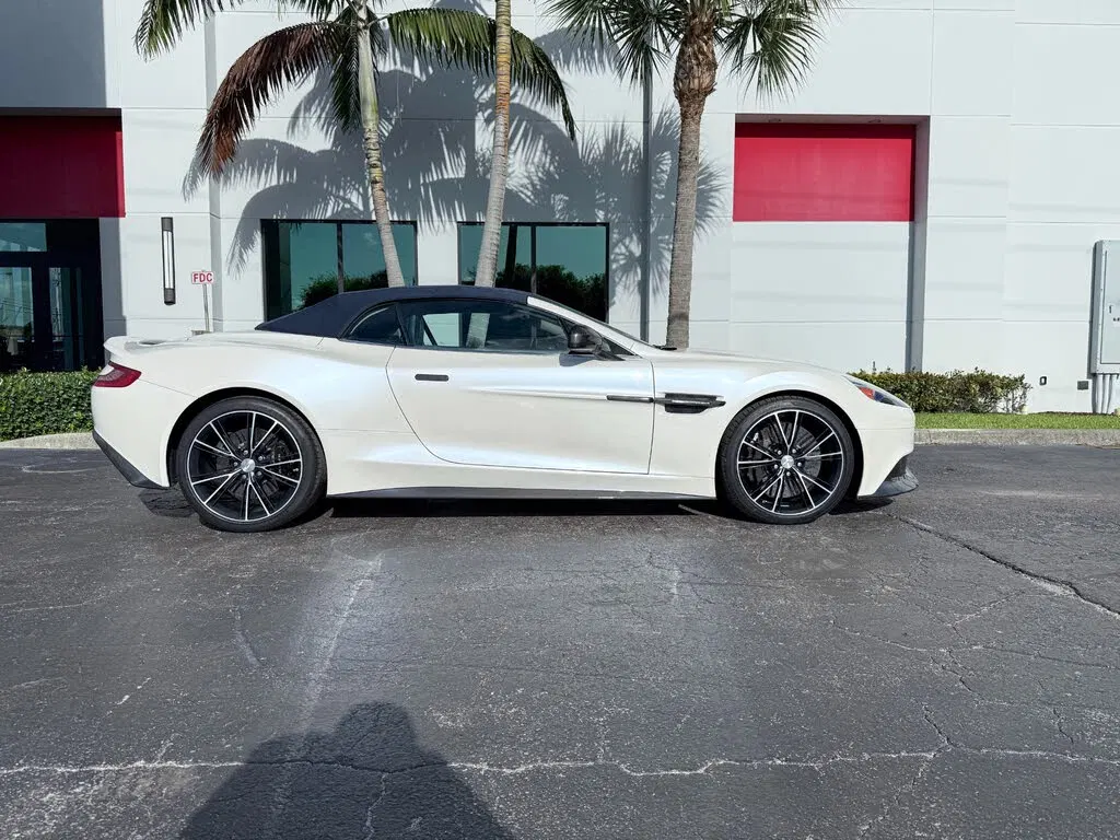 2014 Aston Martin Vanquish Volante Convertible RWD