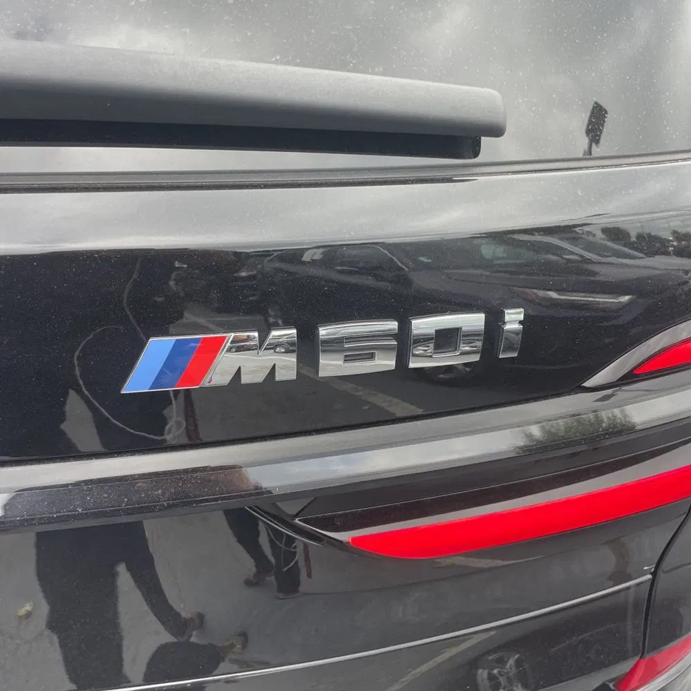 2025 BMW X7 M60i
