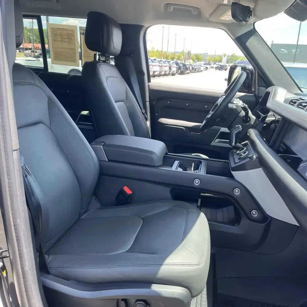2024 Land Rover Defender 110 V8 P500 SE