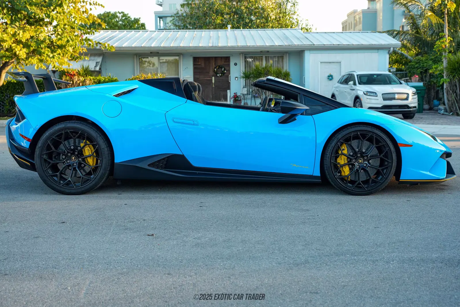 2019 Lamborghini Huracan LP 640-4 Performante Spyder