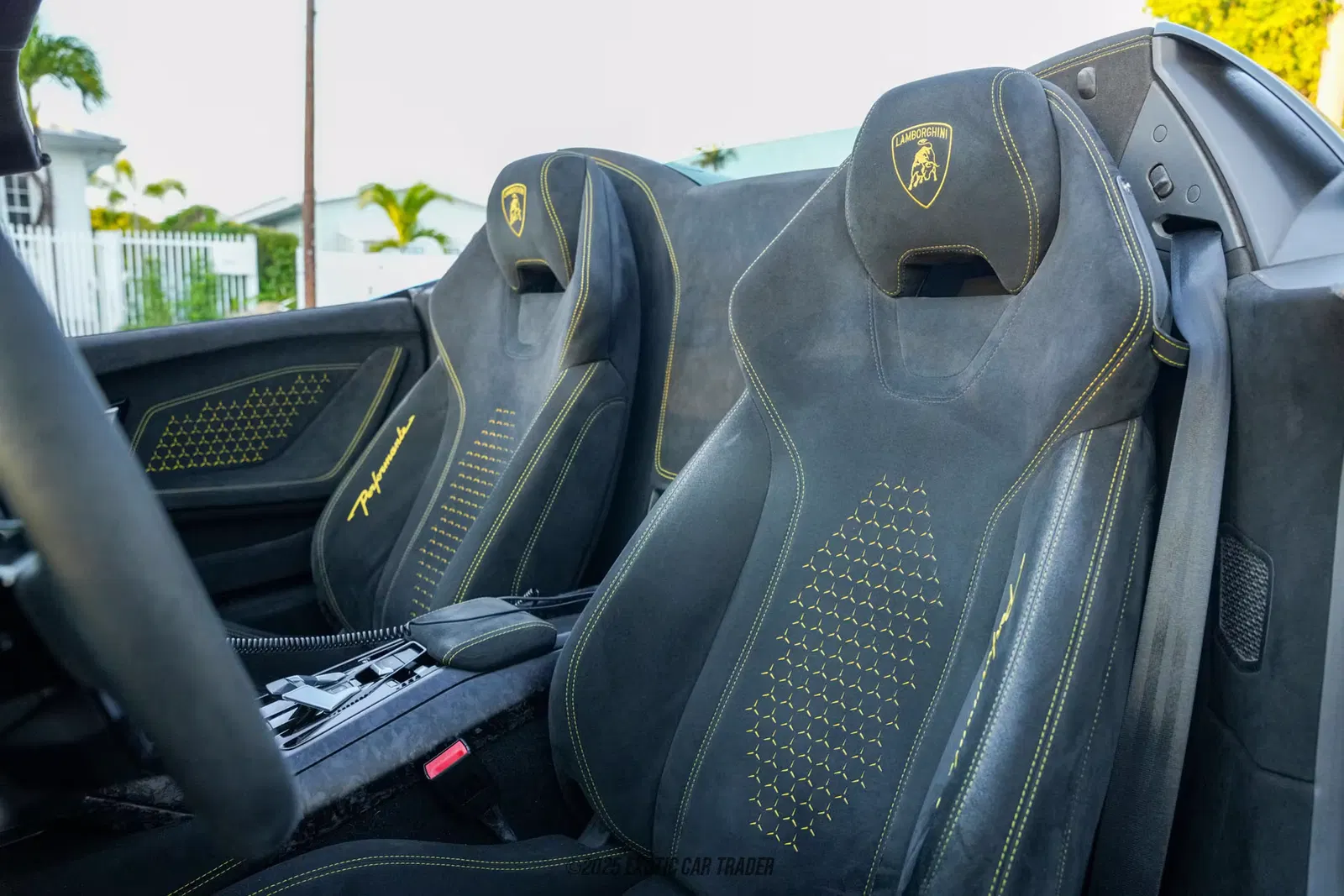 2019 Lamborghini Huracan LP 640-4 Performante Spyder