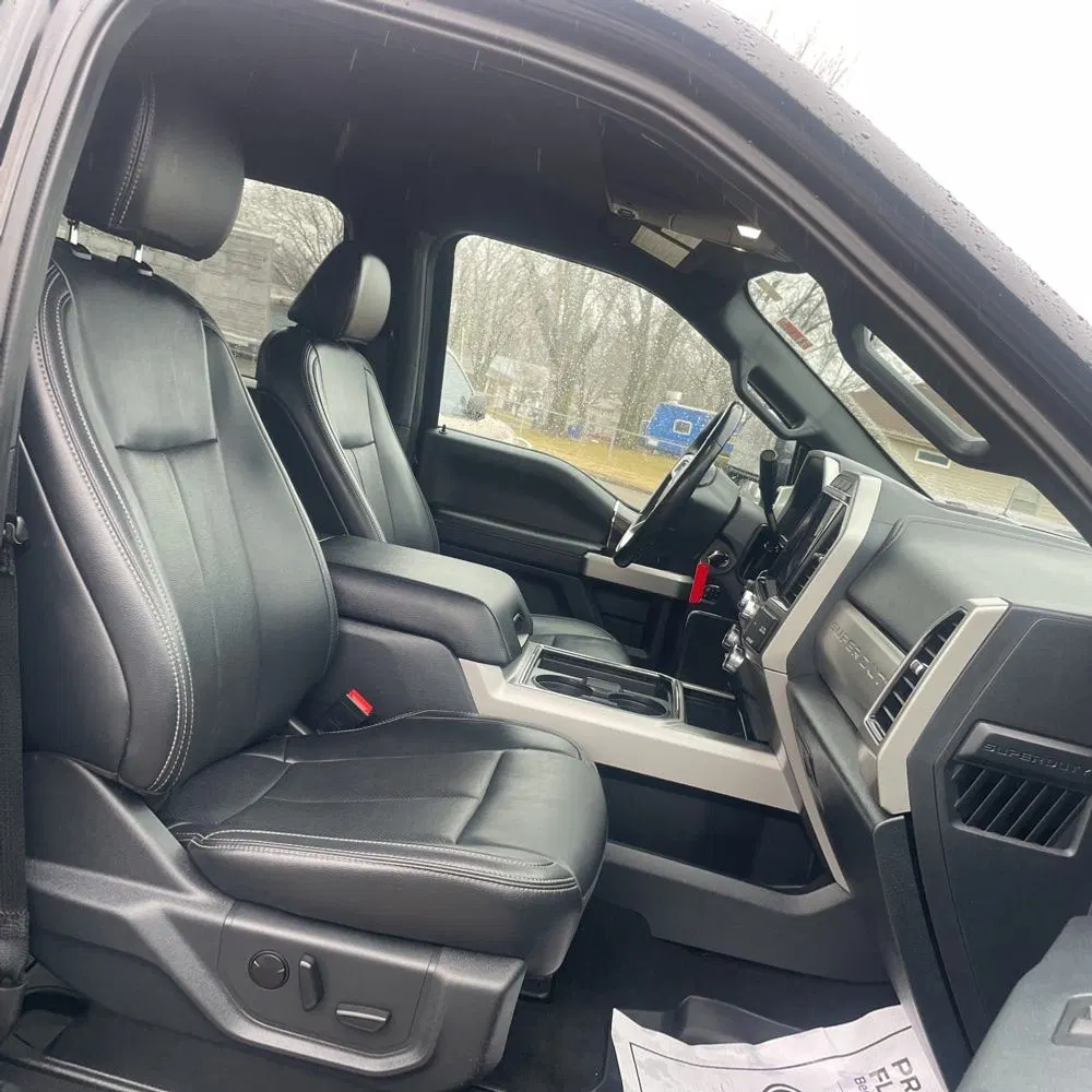 2022 Ford F-350 Super Duty Lariat