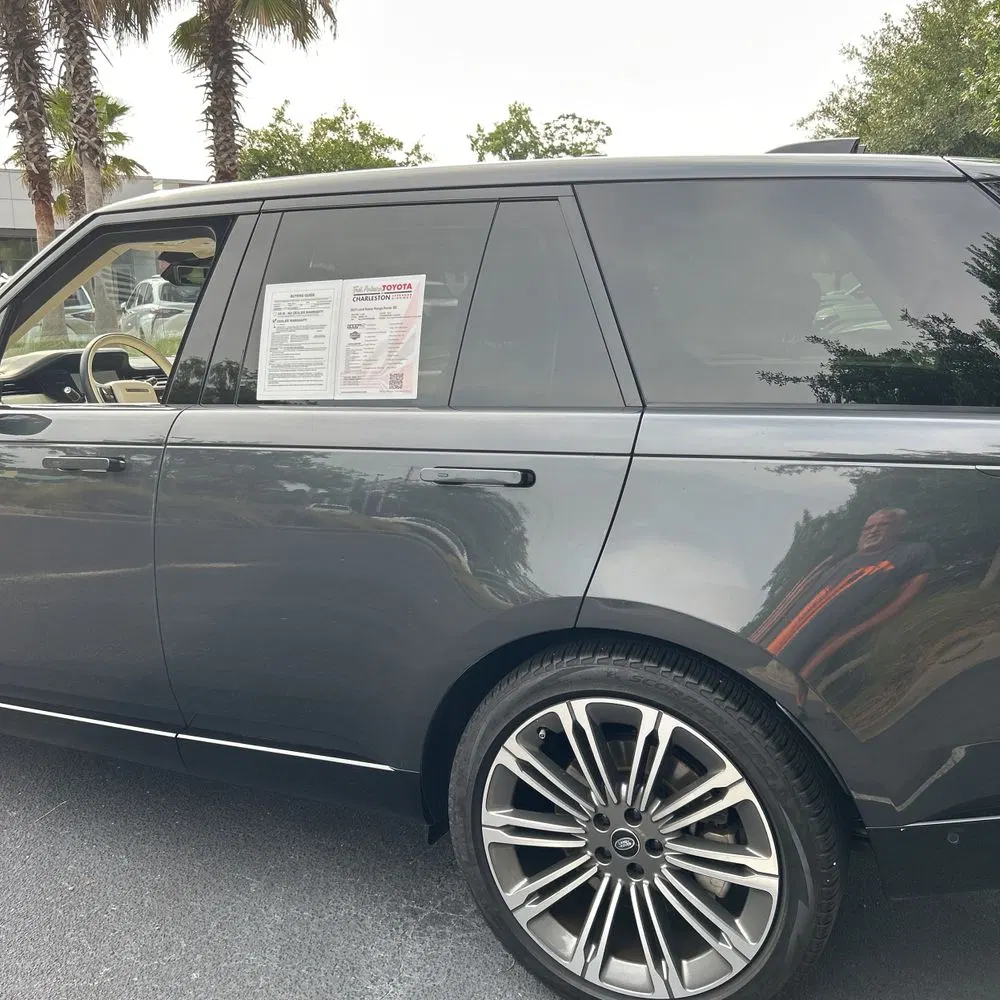 2023 Land Rover Range Rover P530 SE