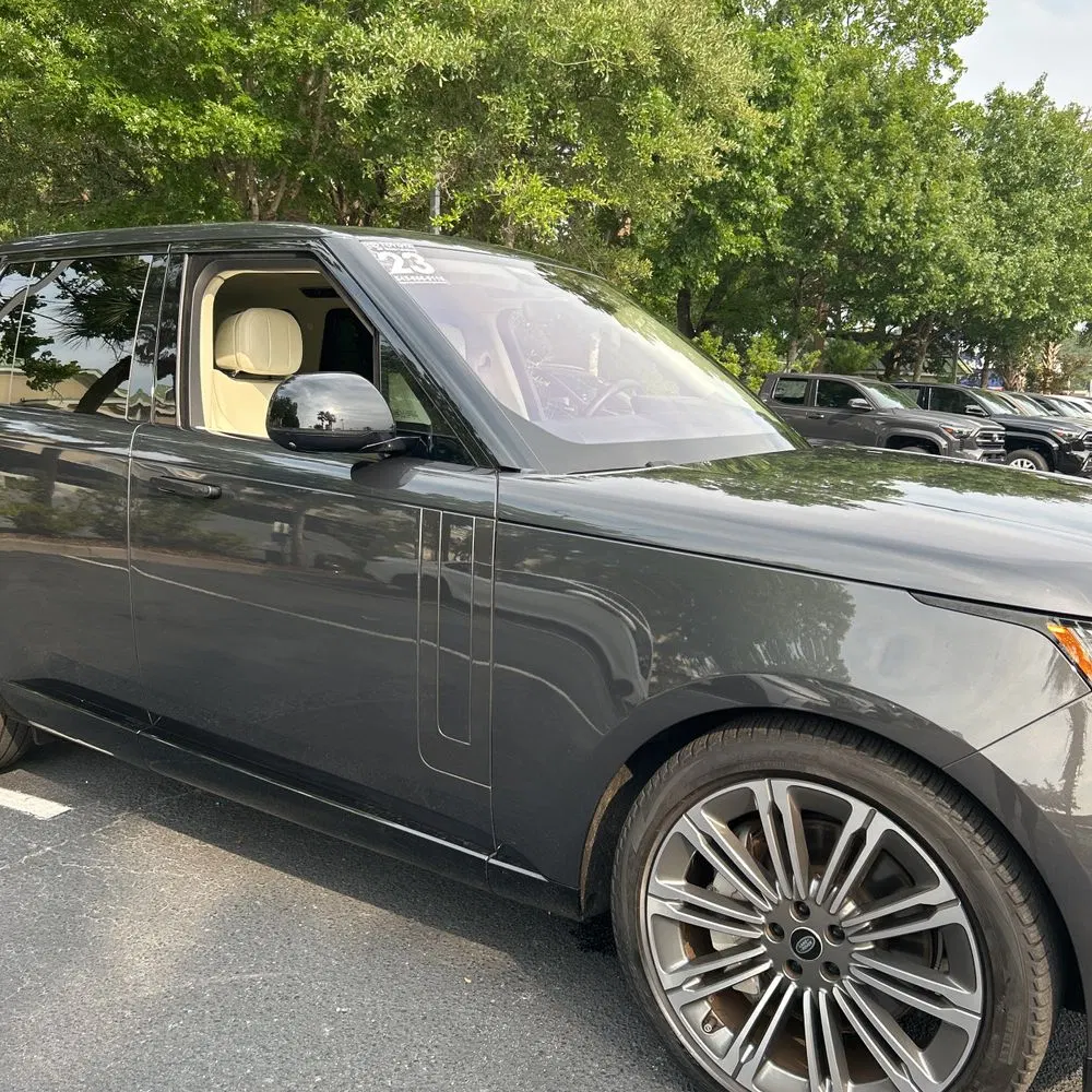 2023 Land Rover Range Rover P530 SE