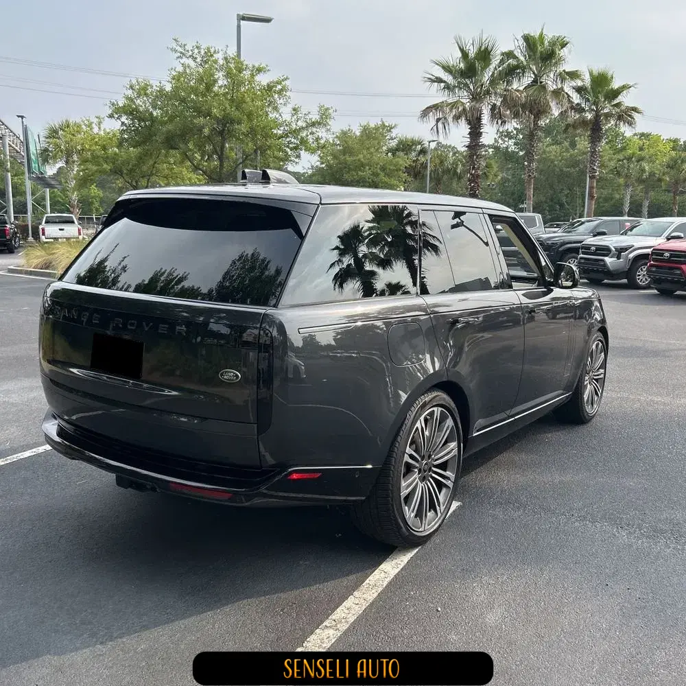 2023 Land Rover Range Rover P530 SE