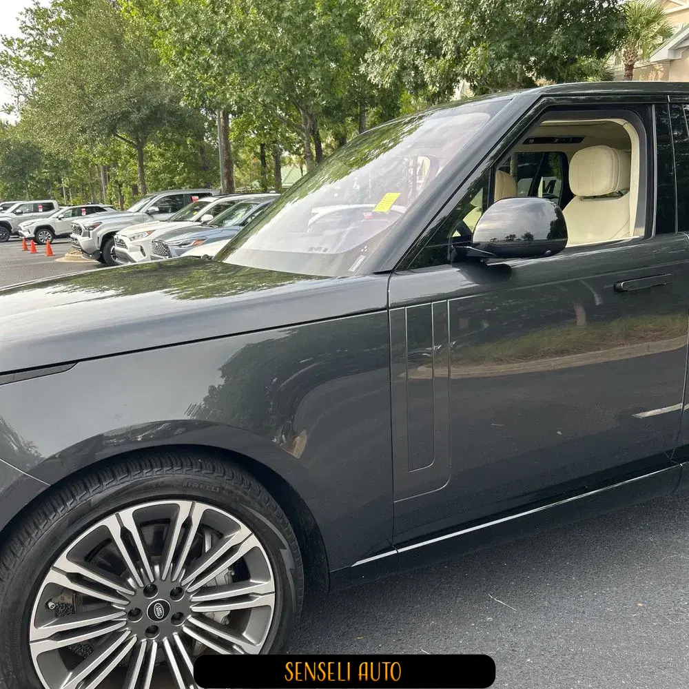2023 Land Rover Range Rover P530 SE