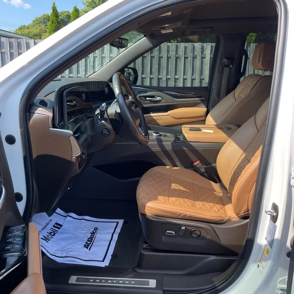 2022 Cadillac Escalade Sport