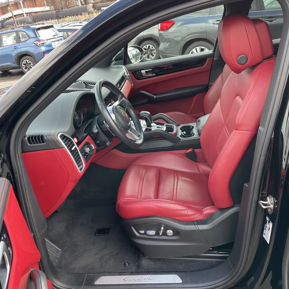 2021 Porsche Cayenne Base