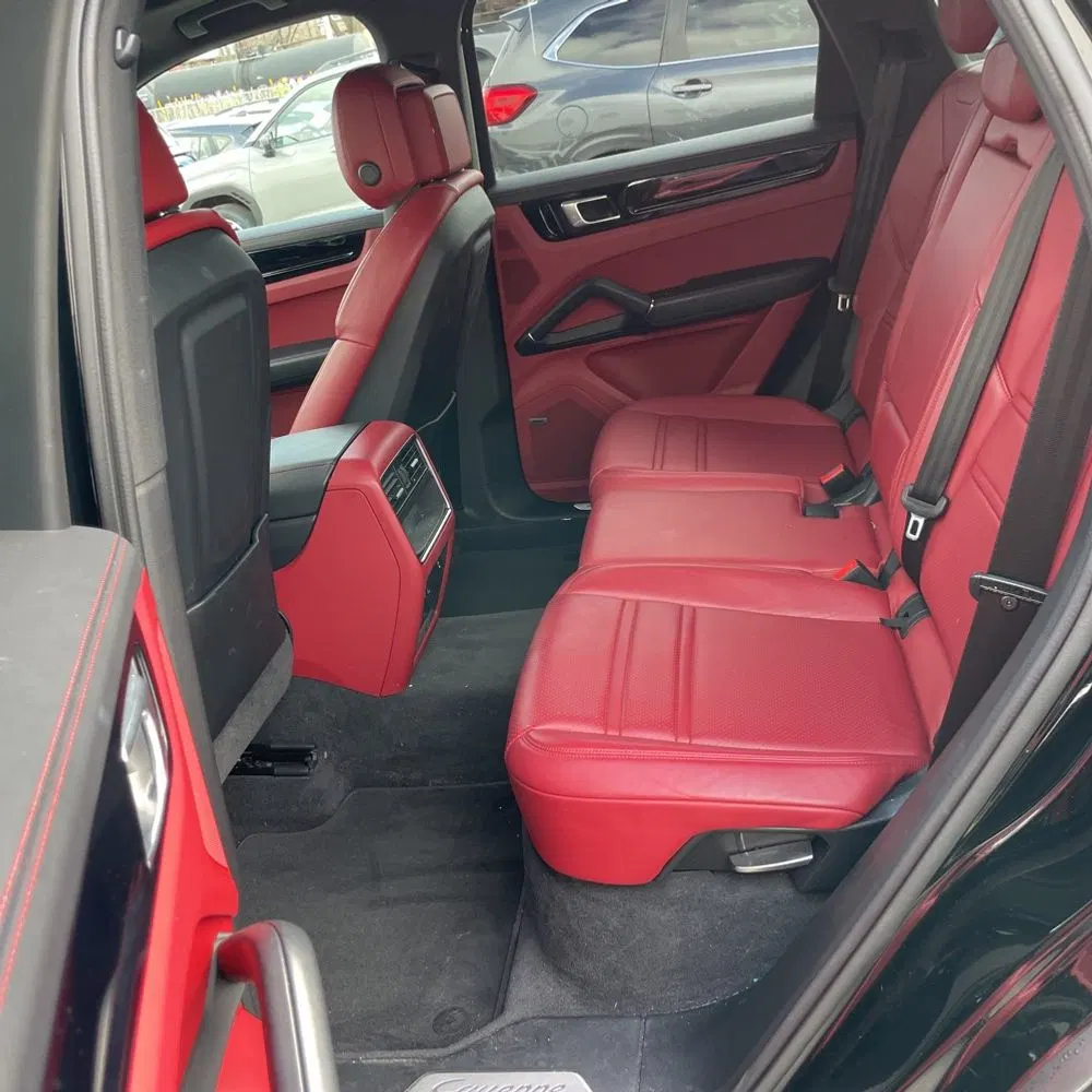 2021 Porsche Cayenne Base