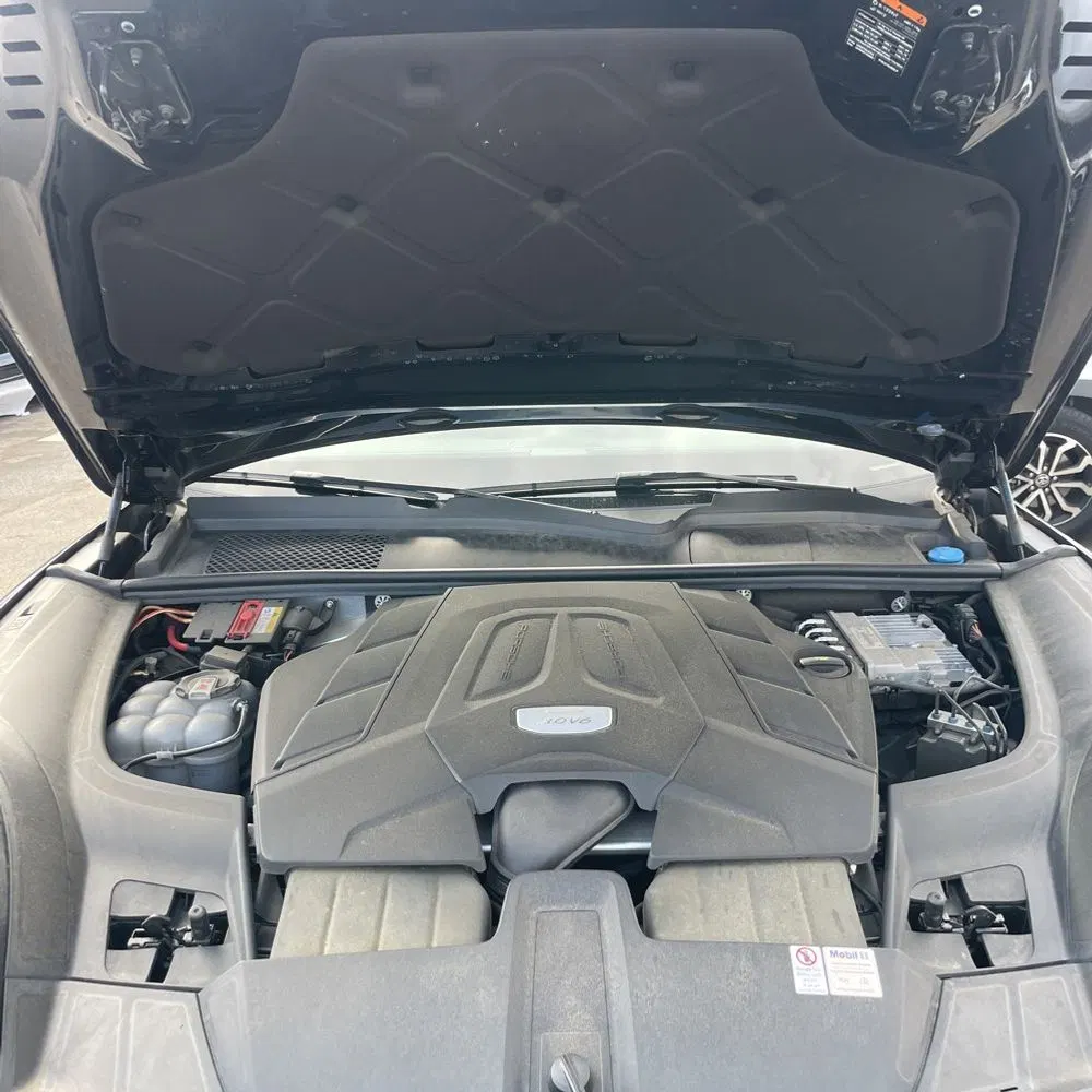 2021 Porsche Cayenne Base