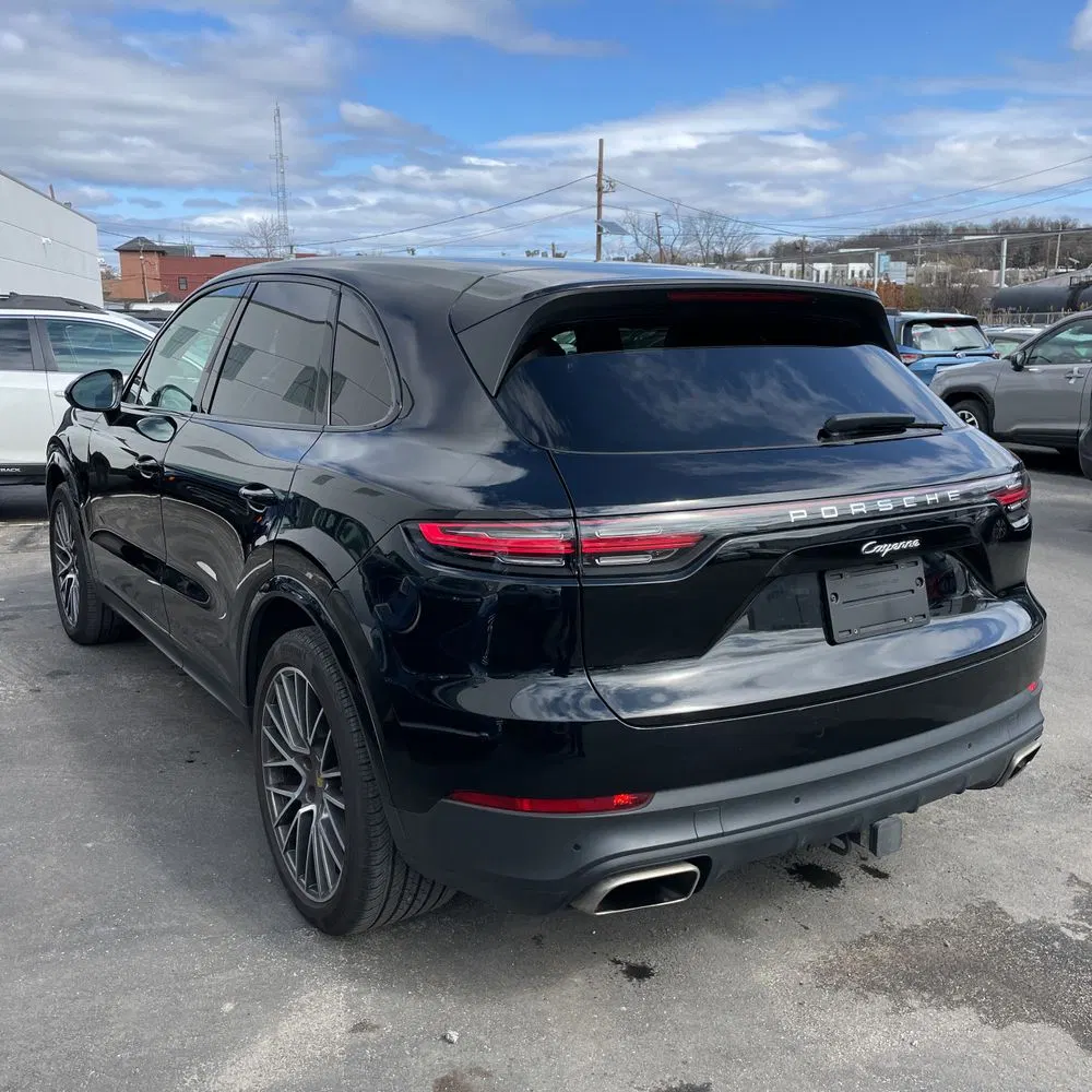 2021 Porsche Cayenne Base