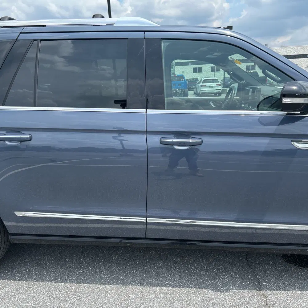 2023 Lincoln Navigator L Reserve