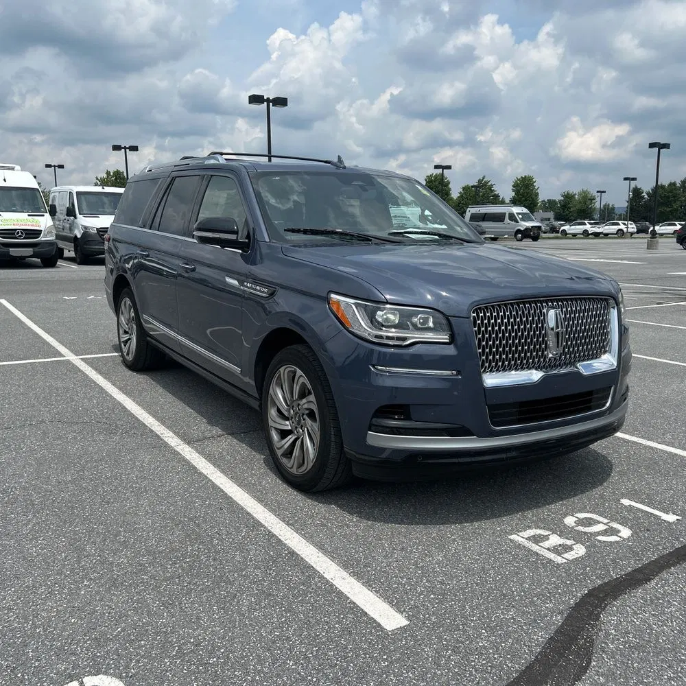 2023 Lincoln Navigator L Reserve