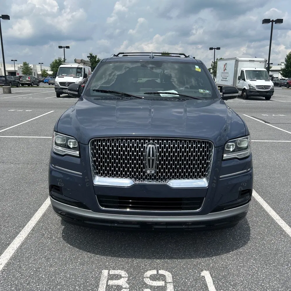 2023 Lincoln Navigator L Reserve