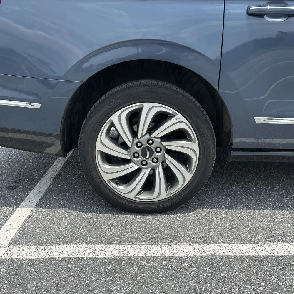 2023 Lincoln Navigator L Reserve