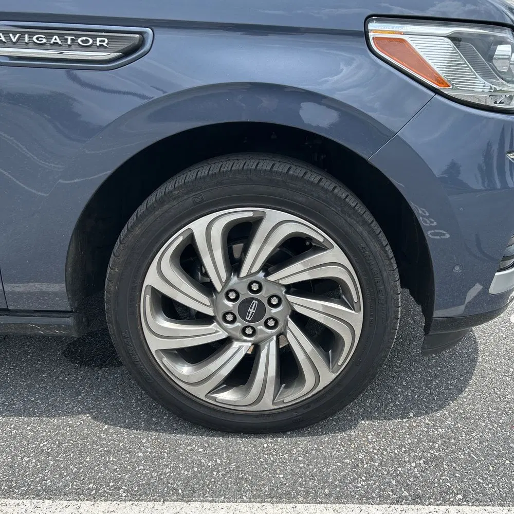 2023 Lincoln Navigator L Reserve
