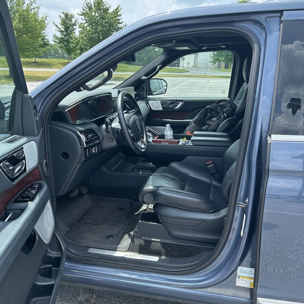 2023 Lincoln Navigator L Reserve
