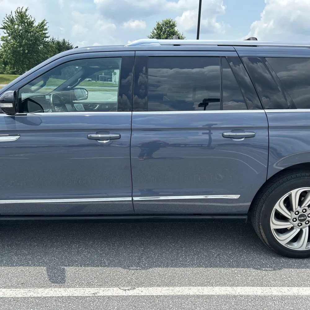 2023 Lincoln Navigator L Reserve