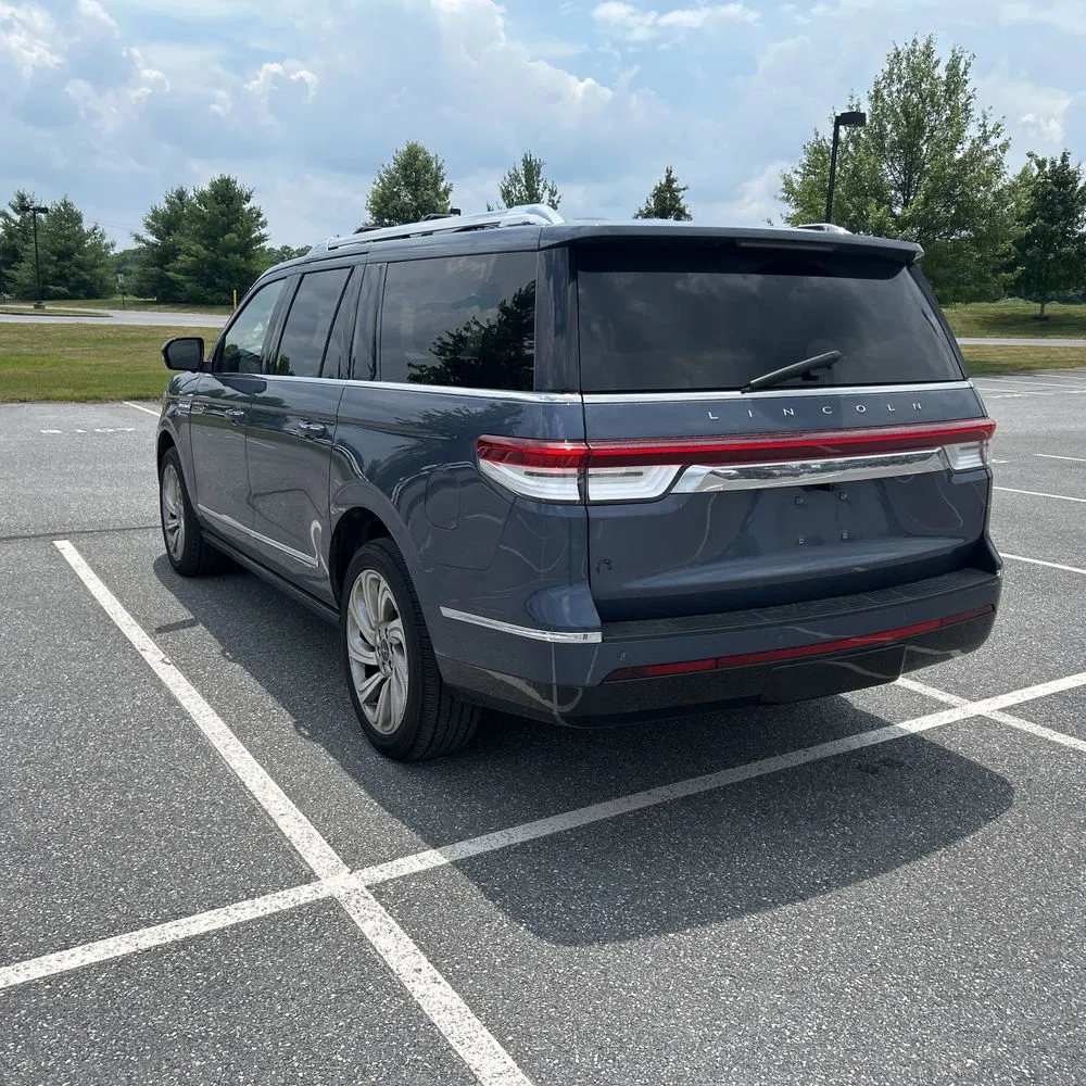 2023 Lincoln Navigator L Reserve