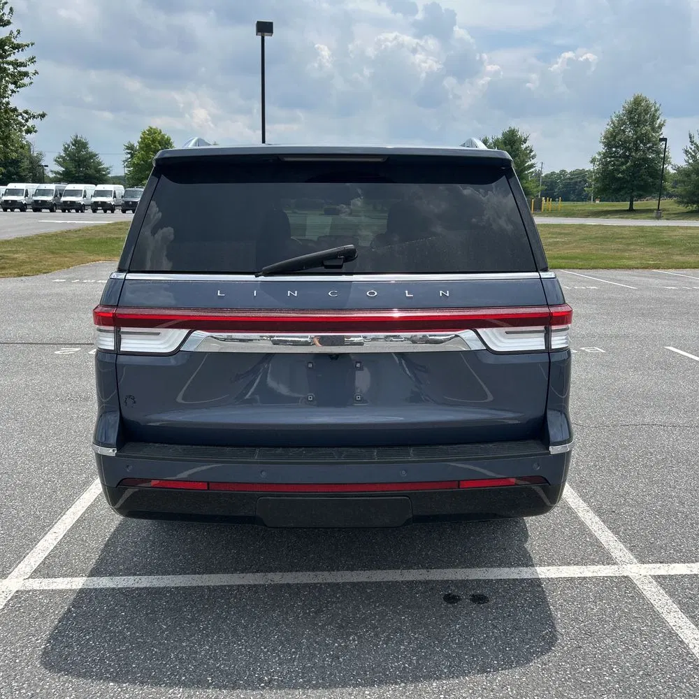 2023 Lincoln Navigator L Reserve