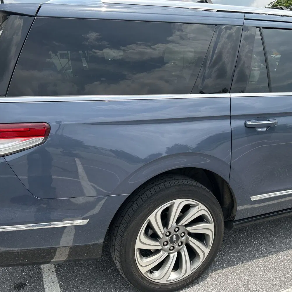 2023 Lincoln Navigator L Reserve