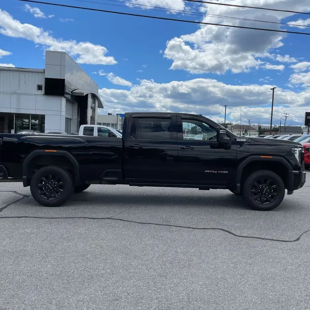 2024 GMC Sierra 2500HD AT4