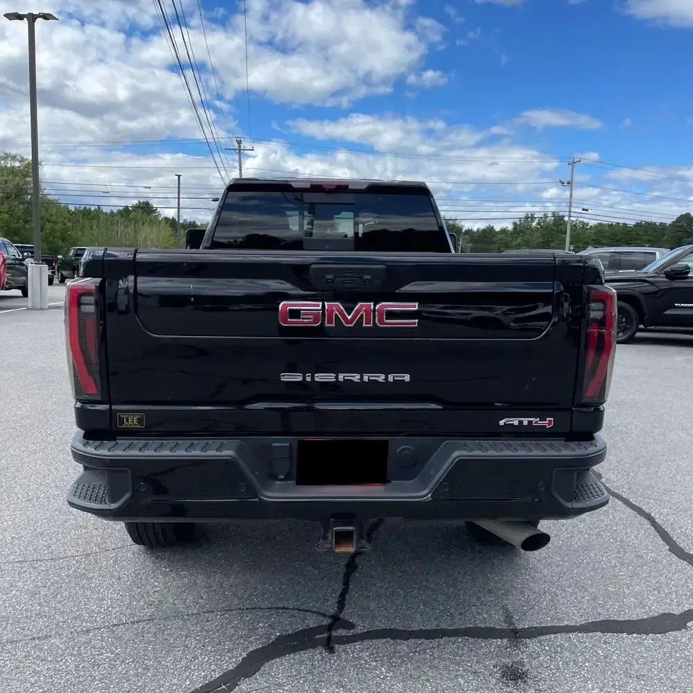 2024 GMC Sierra 2500HD AT4