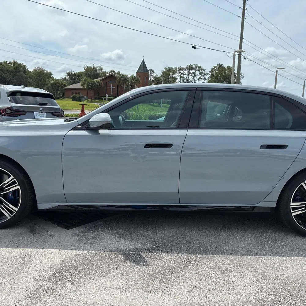 2023 BMW 7-Series 740i