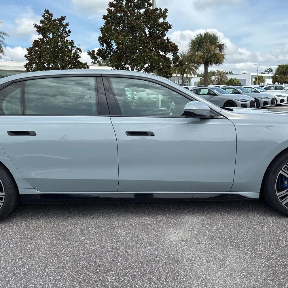 2023 BMW 7-Series 740i