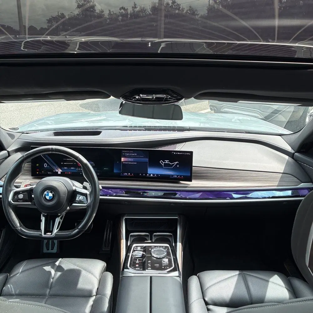 2023 BMW 7-Series 740i