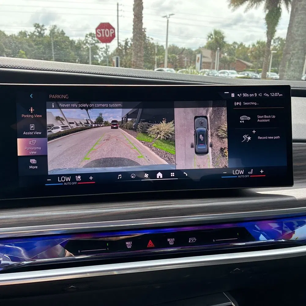 2023 BMW 7-Series 740i