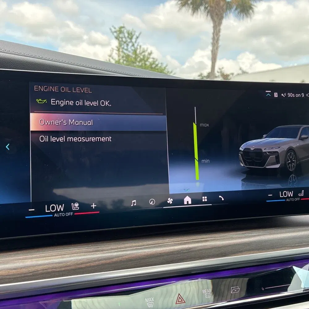 2023 BMW 7-Series 740i