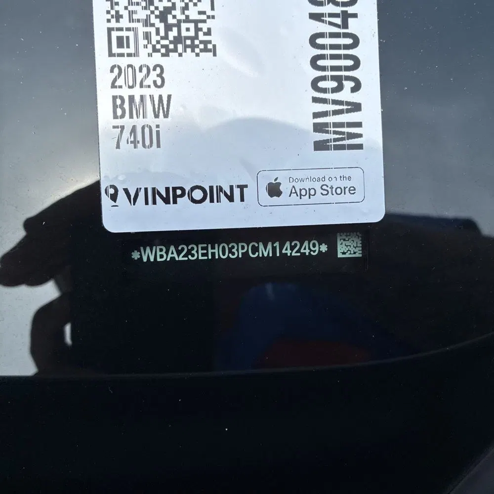 2023 BMW 7-Series 740i