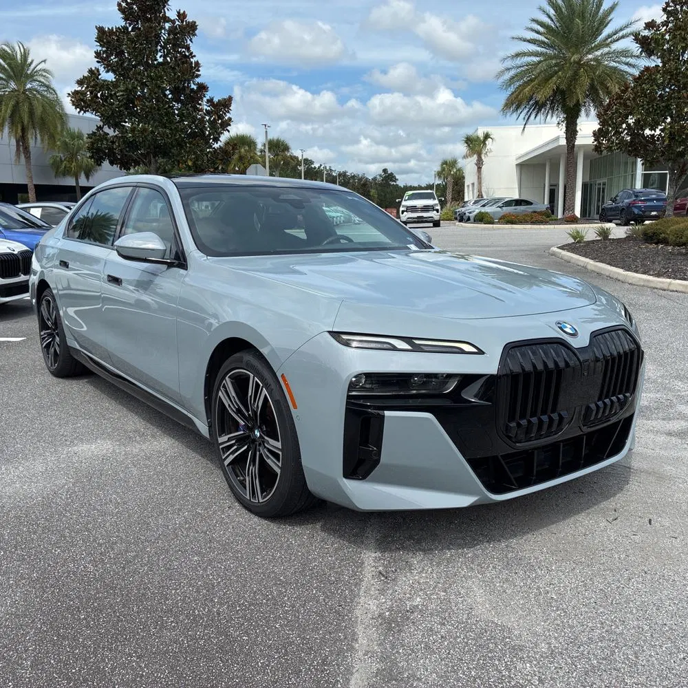 2023 BMW 7-Series 740i