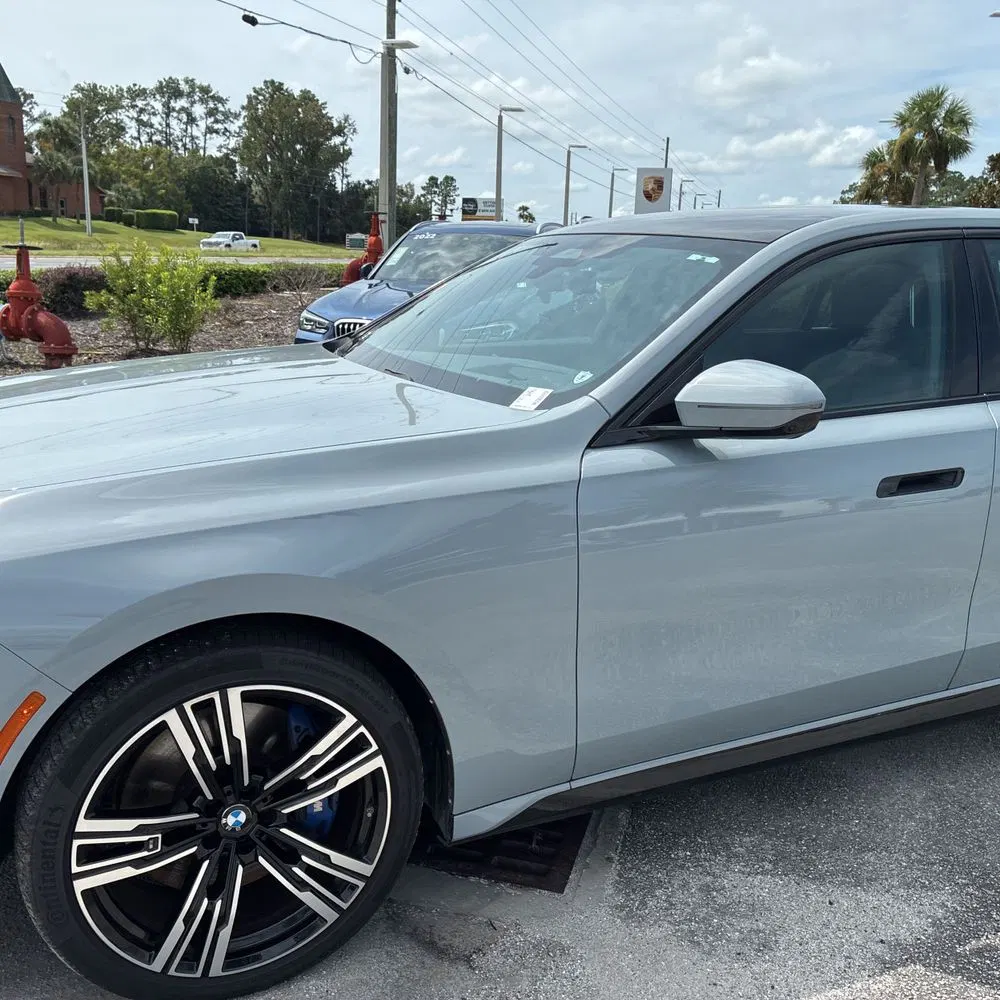 2023 BMW 7-Series 740i