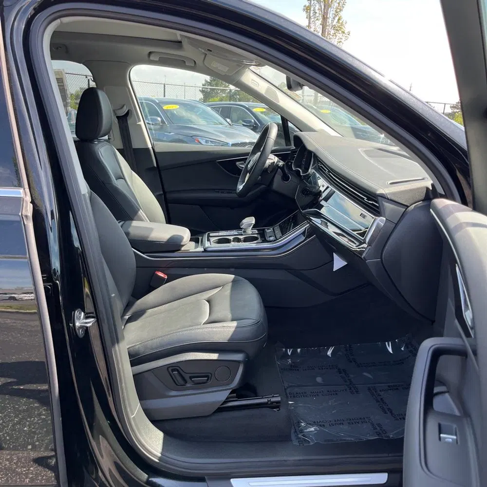 2024 Audi Q7 Premium Plus 55