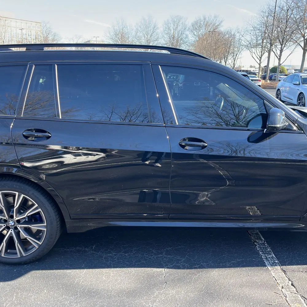 2022 BMW X7 M50i
