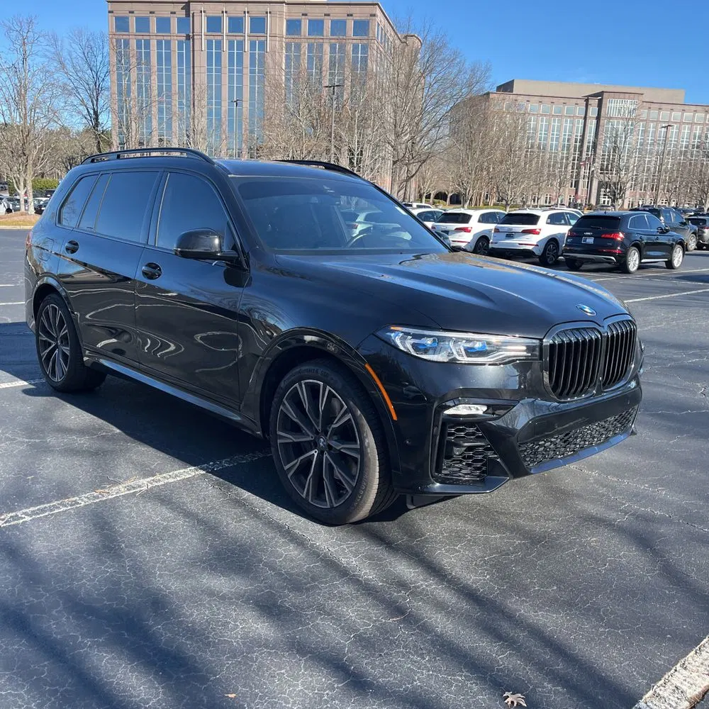 2022 BMW X7 M50i