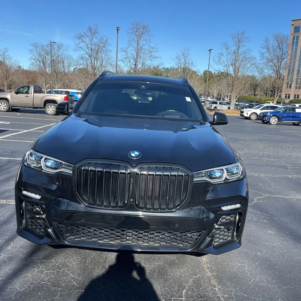 2022 BMW X7 M50i