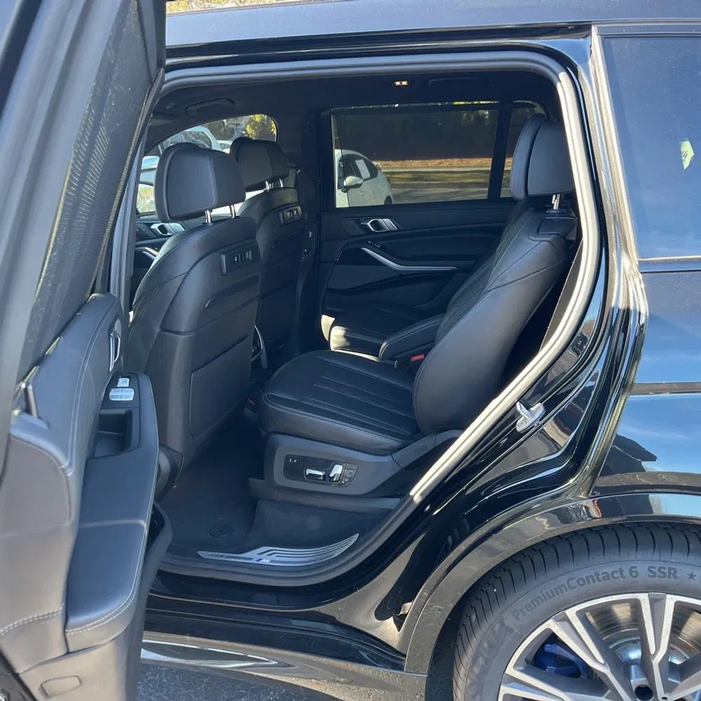 2022 BMW X7 M50i