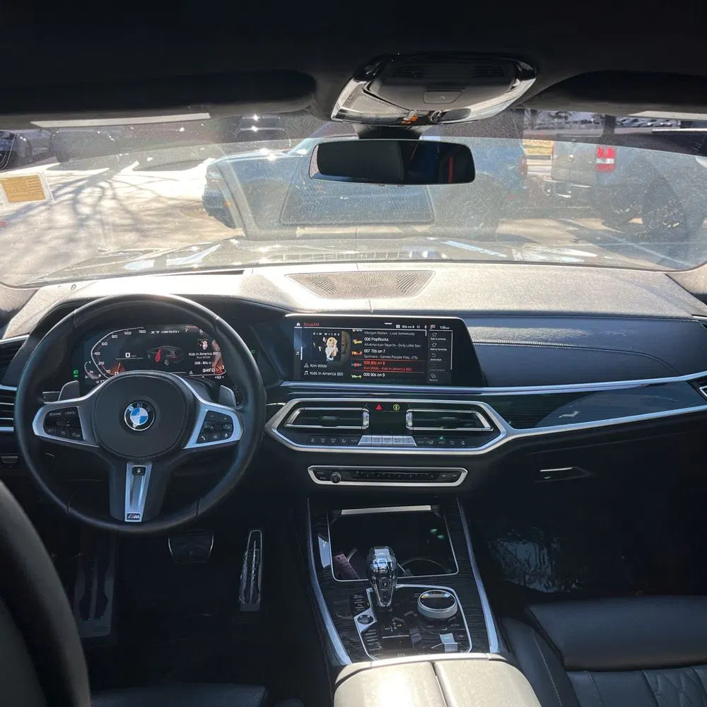 2022 BMW X7 M50i