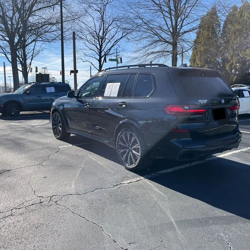 2022 BMW X7 M50i
