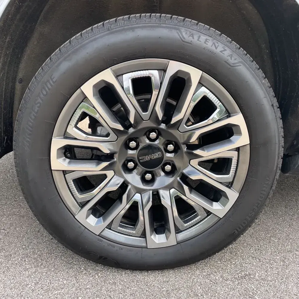 2024 GMC Yukon Denali Ultimate