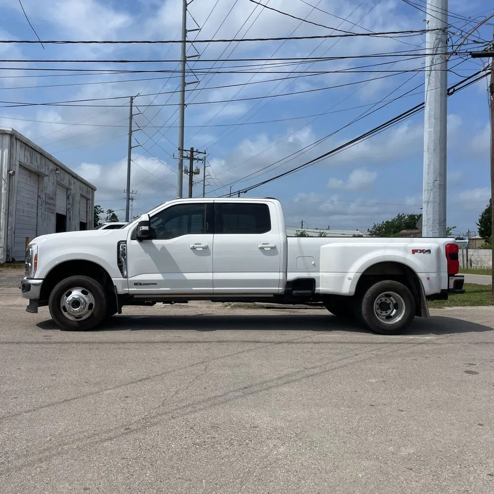 2023 Ford F-350 Super Duty Lariat
