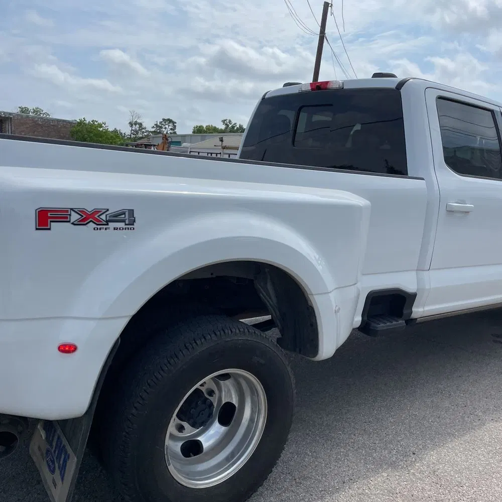 2023 Ford F-350 Super Duty Lariat
