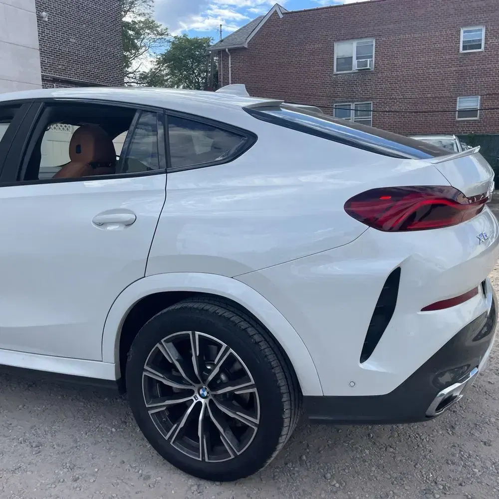 2023 BMW X6 XDrive40i
