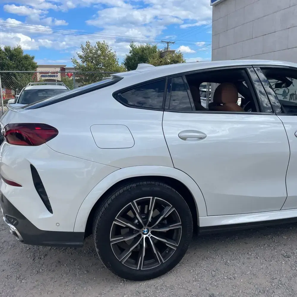2023 BMW X6 XDrive40i