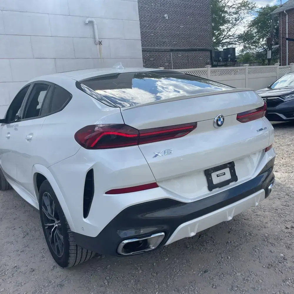 2023 BMW X6 XDrive40i