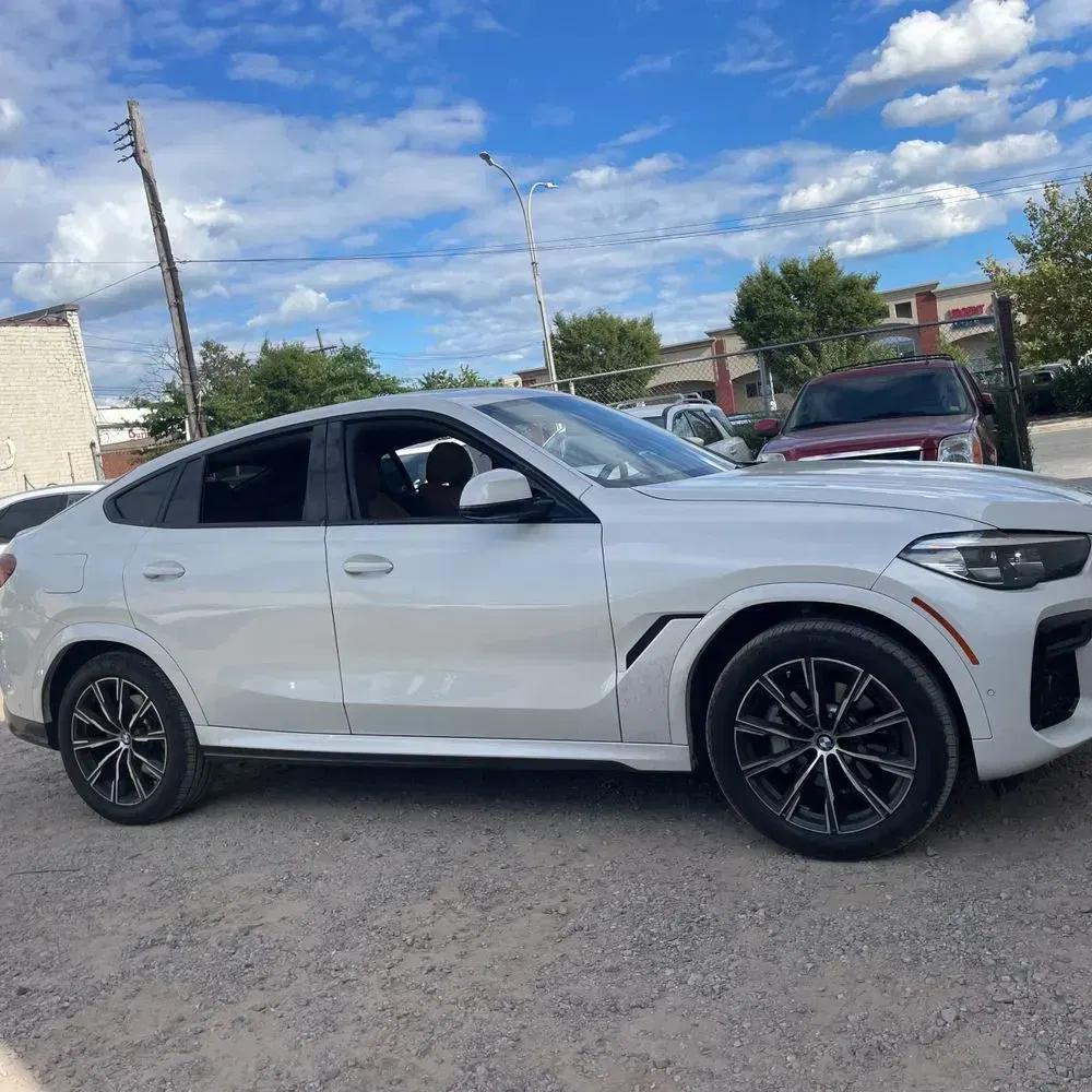 2023 BMW X6 XDrive40i